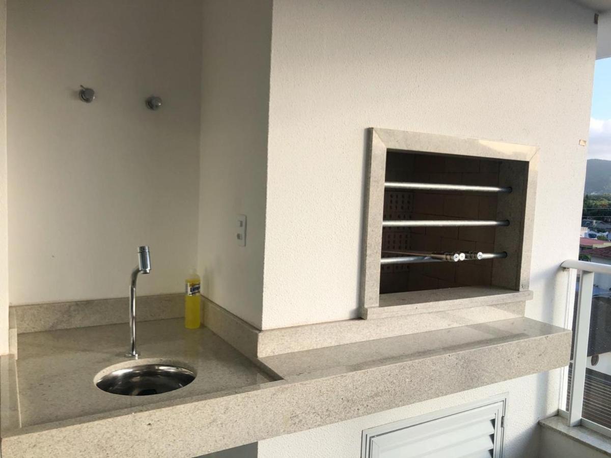 Maravilhoso Apartamento Beira-Mar Praia Da Cachoeira Флорианополис Экстерьер фото